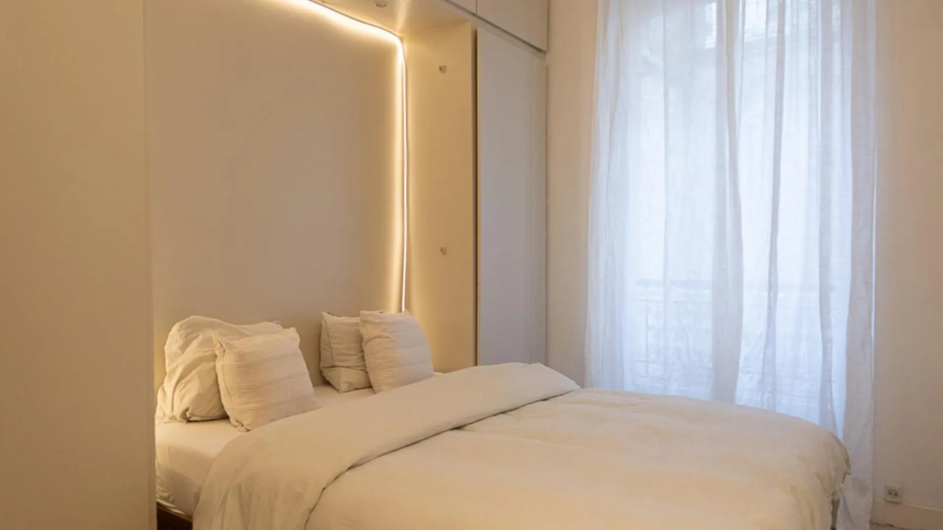 Beautiful Apt Between Pigalle And Montmartre